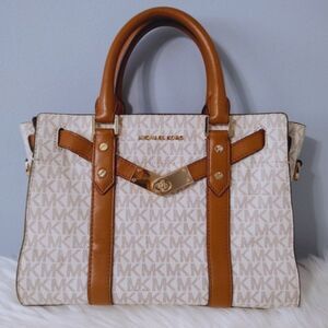 Michael Kors Nouveau Hamilton satchel EUC